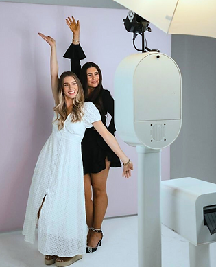 Glam photo booth  backdrop prints montreal