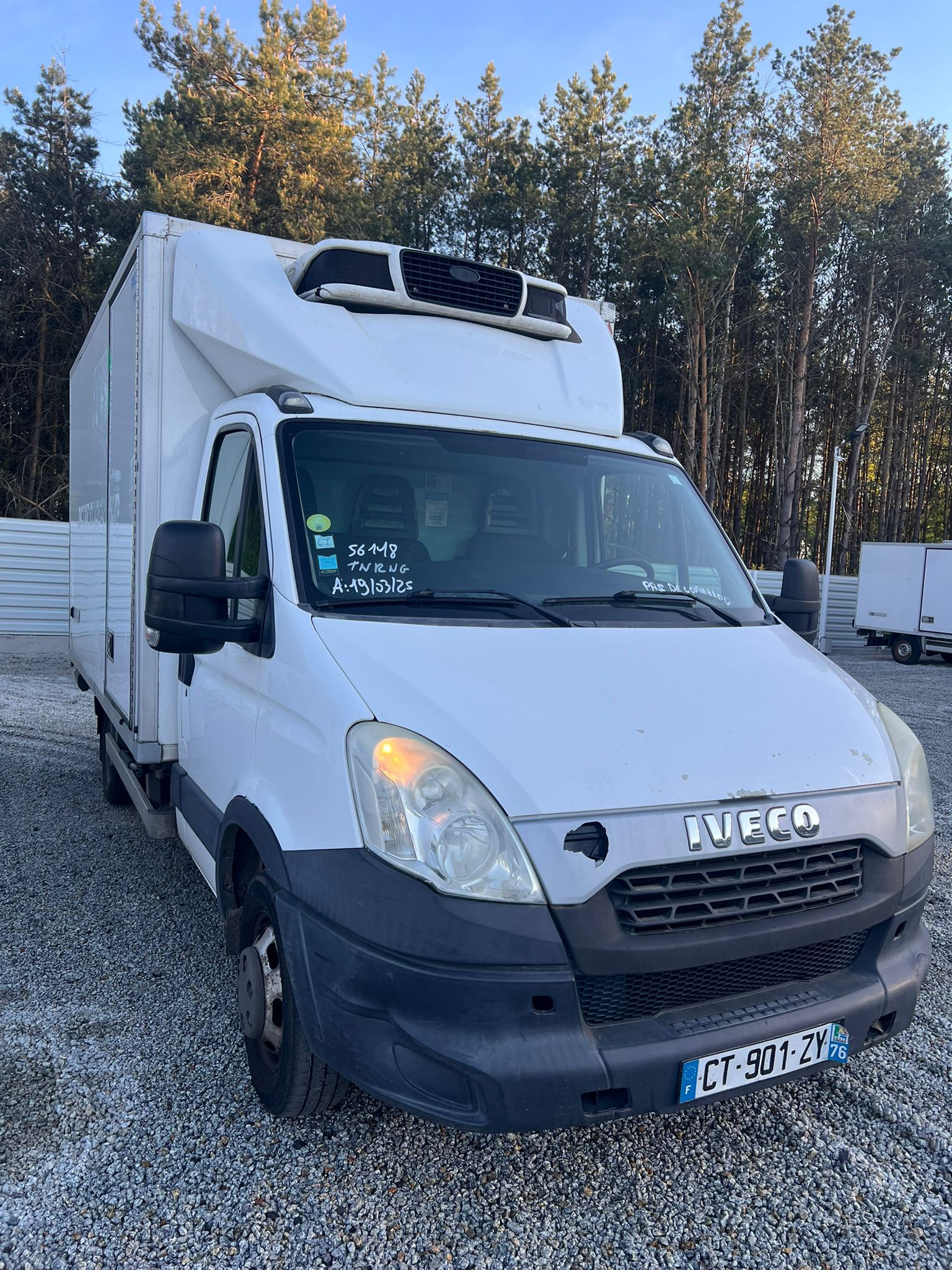 Iveco Daily 35C13 CHŁODNIA – 2013 – 7800 EUR netto – AGREGAT NIESPRAWNY – TYLKO