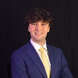 Edited Headshot (1).png