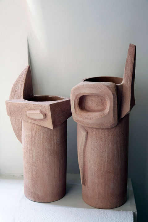 Olivia Cognet, ceramic, vase, vases, design, sculpture, interior, interior design, handmade, madeinfrance, clay, pottery, artist, details, visual, inspiration, collection, creature