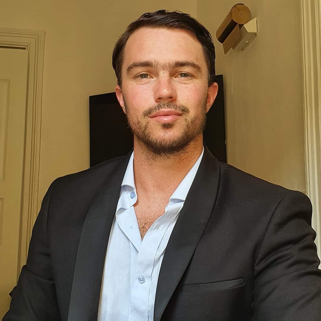 Writer: Sebastian Palacios.