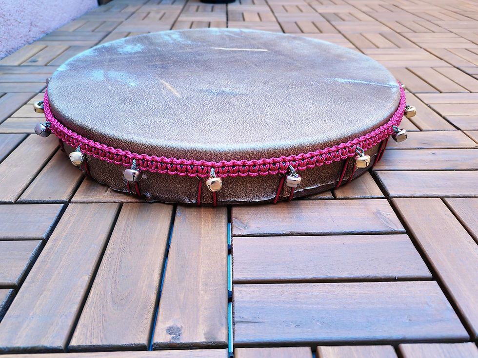Miniature : Collier bordeau à 16 grelots