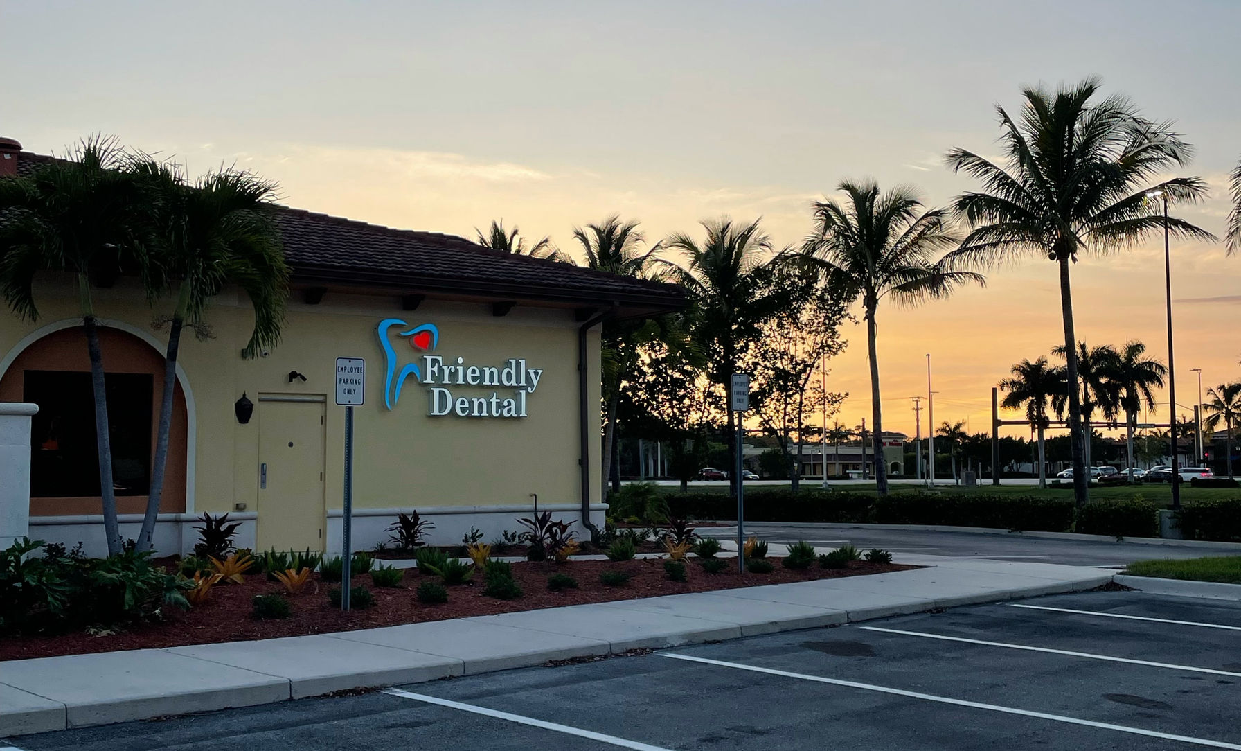 Friendly Dental Estero, FL
