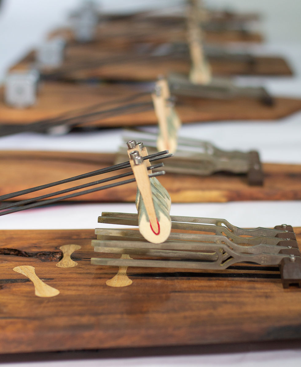 Diego Liedo, Heliophones – Diapasones, sculptures, 2024–2025