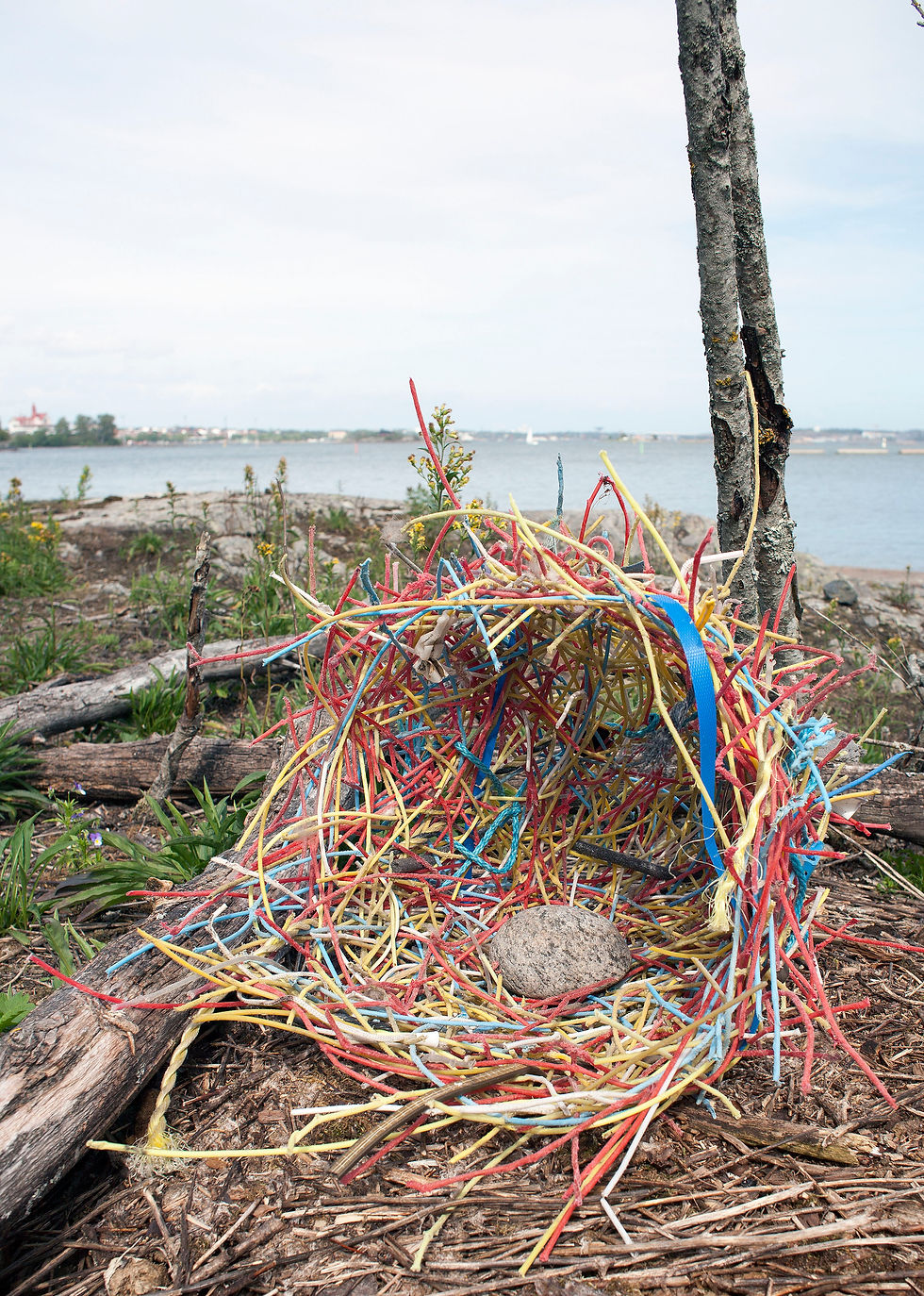 Tuula Närhinen, Alien Invaders, installation, 2021