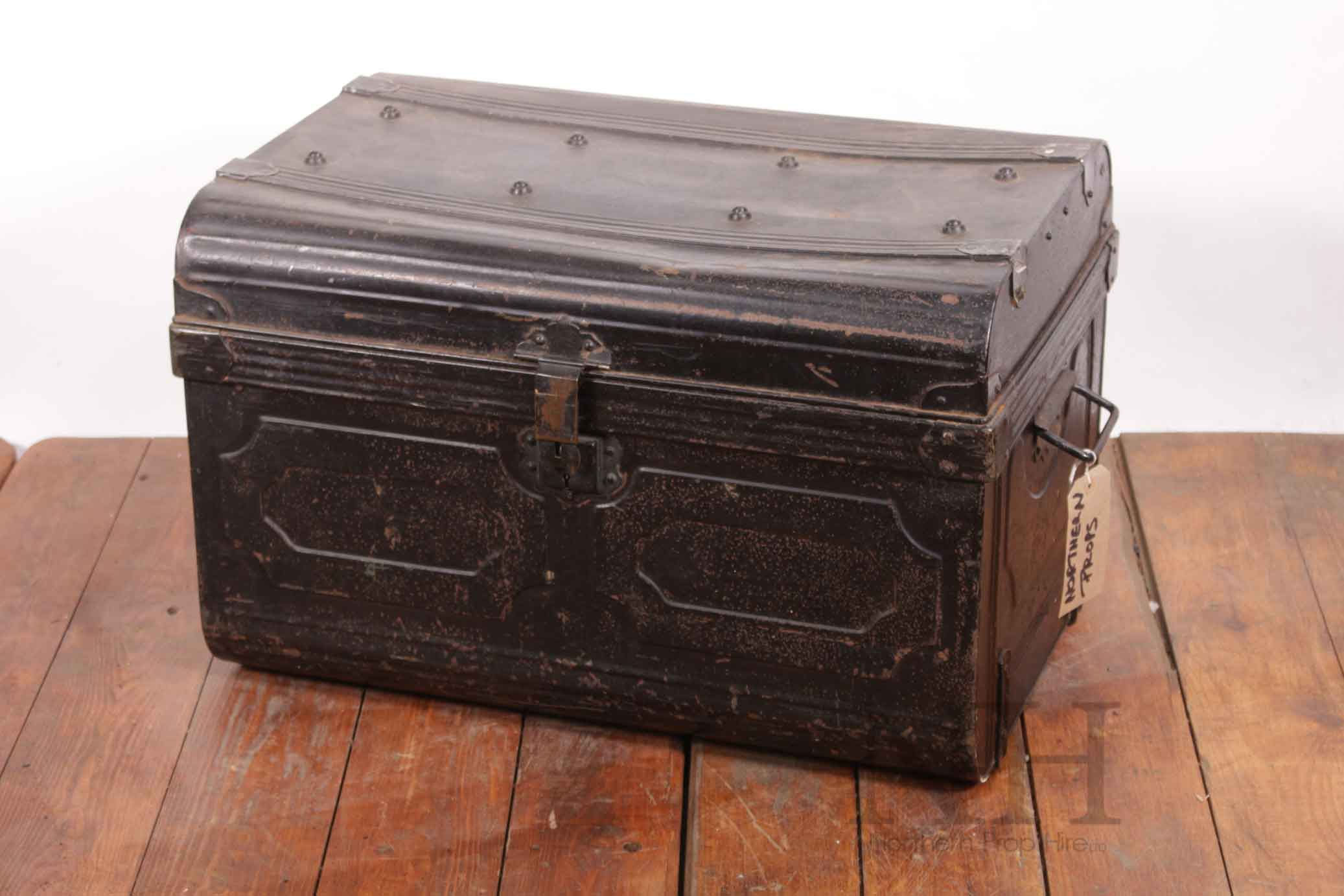 Tin trunk