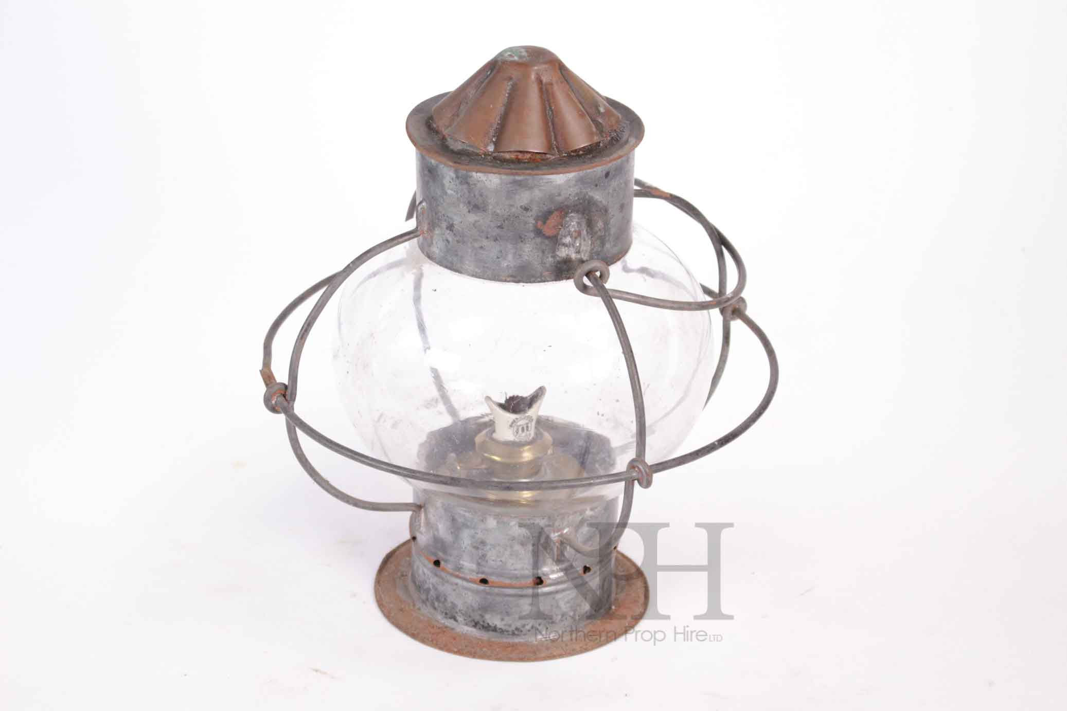 Victorian class globe boat light