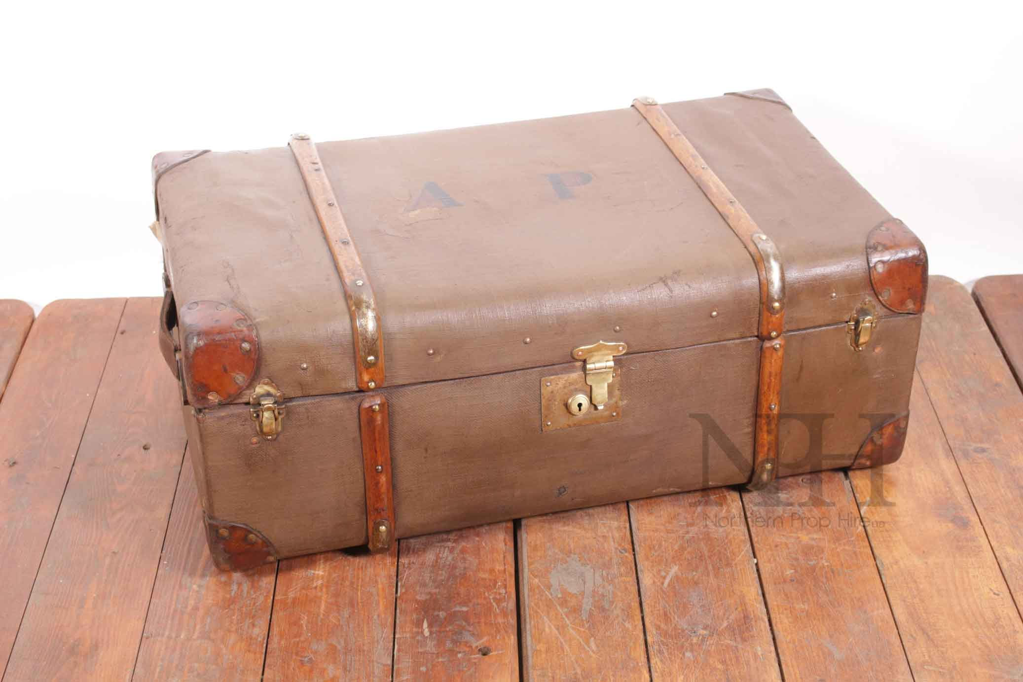 Steamer trunk