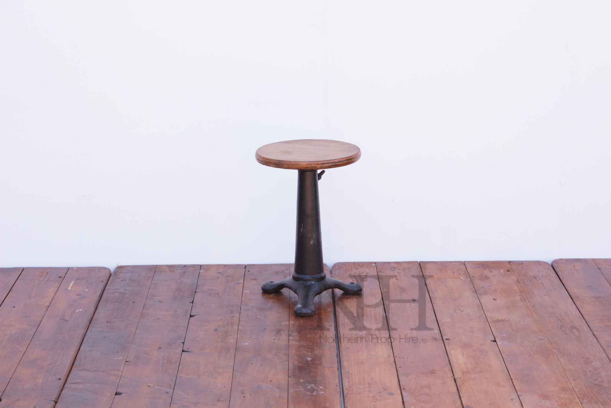 Machinist sewing machine stool