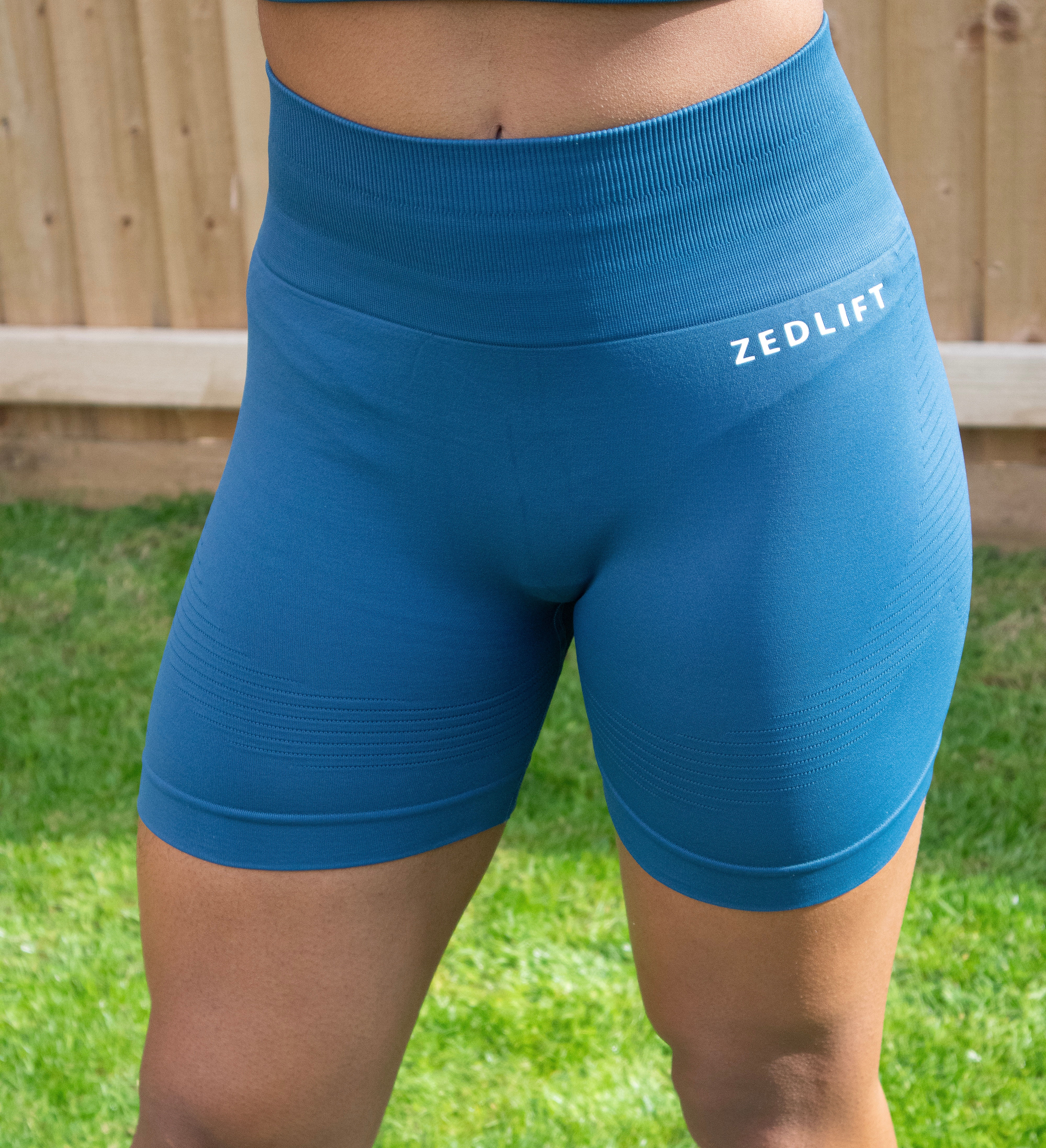 CORE COLLECTION SHORTS - ECLIPSE BLUE