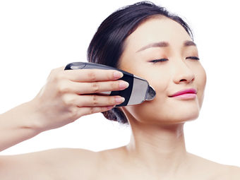 【2025年冬】乾燥でたるみ印象が出やすい季節に。高級美顔器（RF・EMS）おすすめ5選