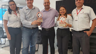 Brione Valença conquista, pela 2° vez consecutiva este ano, o prêmio de Melhor Concessionária em Vendas no Pregão Dia D Fiat