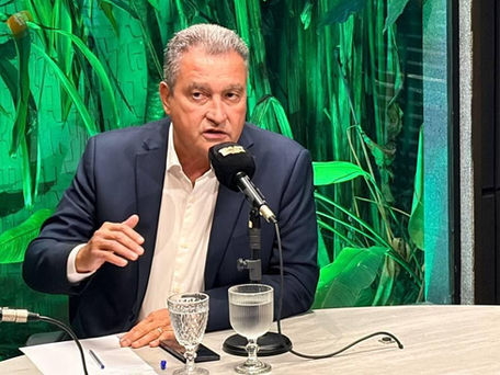 Bolsonaro perseguiu a Bahia suspendendo recursos federais para o estado, diz Rui Costa