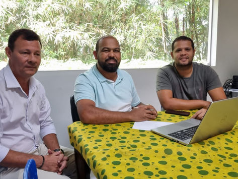 W.GUIMARÃES: Prefeito Kaká concede aumento de 14,95% aos professores do município