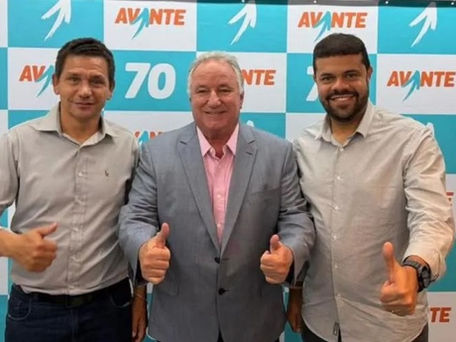 Léo de Neco amplia alianças políticas com adesão do ex-prefeito Silvany Barros, da região Médio Rio de Contas