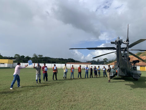 Aeronaves da Defesa Civil Nacional pousam em Wenceslau Guimarães com donativos