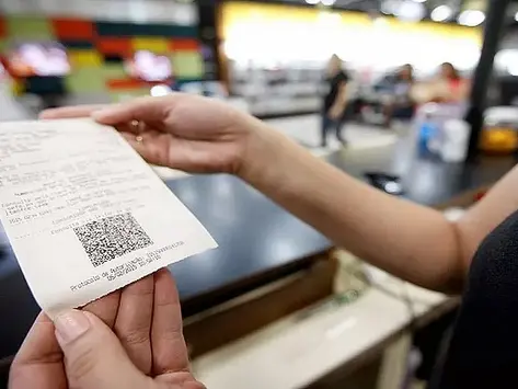 Moradora de Ipiaú ganha prêmio de R$ 100 mil na Nota Premiada Bahia