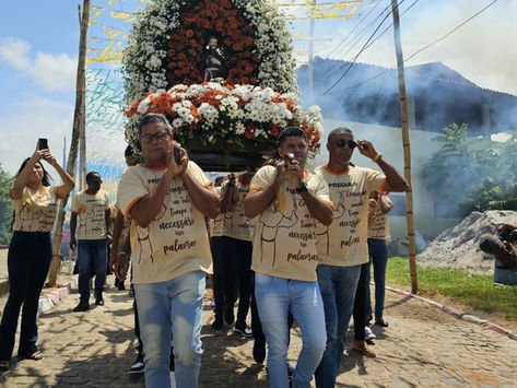 N.PEÇANHA: Comunidade de São Francisco celebra seu padroeiro com Missa Festiva e Procissão