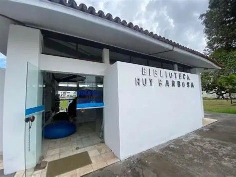 VALENÇA: Biblioteca Municipal Ruy Barbosa realiza Café com Prosa e celebra tradição do Prêmio Abraço Amigo