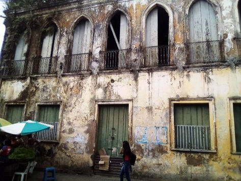 VALENÇA: Município é acionado para preservar prédio público considerado patrimônio histórico