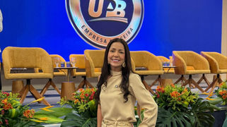 Prefeita Jacqueline Soares participa de celebração pelos 62 anos da UPB