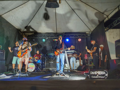 Sine Calmon e Os Indecorosos deram show no II Festival Solidário de Valença