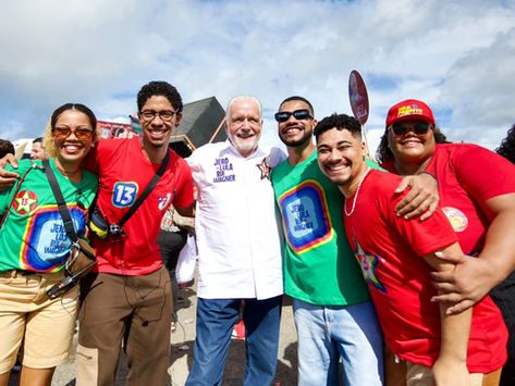 Wagner prestigia juventude e cultura baianas e dá início aos compromissos da Convenção do PT na Bahia