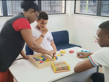 BAHIA: Estado seleciona 1.624 profissionais voltados à Educação Especial