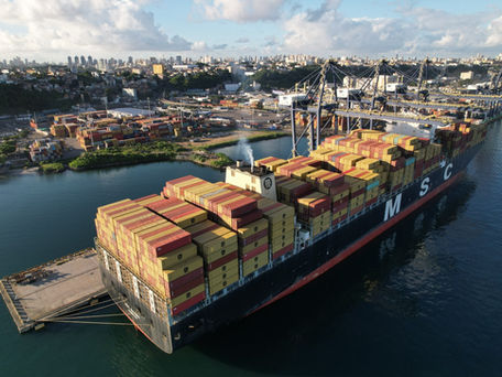 Bahia recebe navio com mais de 800 toneladas de materiais para início das obras da Ponte Salvador–Itaparica