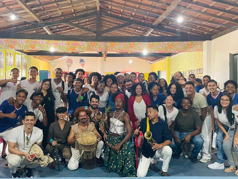 O Theatro da Independência encerrou a temporada Paulo Gustavo Bahia com duas apresentações no Baixo Sul