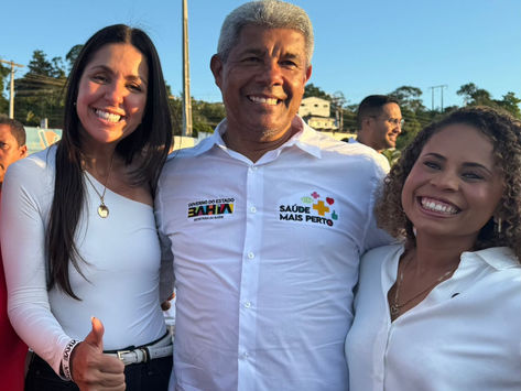 Prefeita Jacqueline Soares prestigia agenda do governador em Gandu e reforça parcerias para o desenvolvimento regional