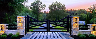 custom-farmhouse-aluminum-black-gates 4.jpg