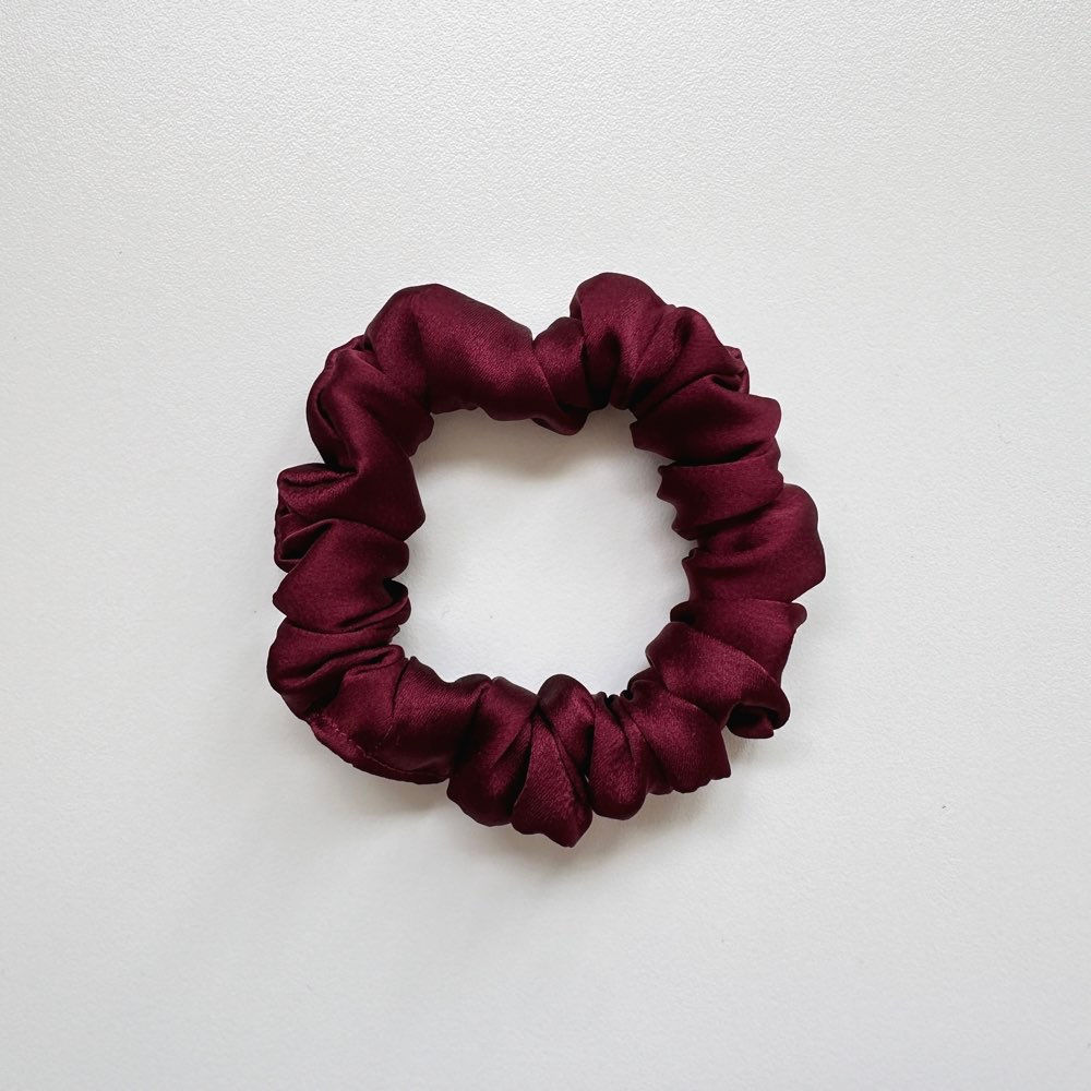 Mini Chouchou Satin Bordeaux