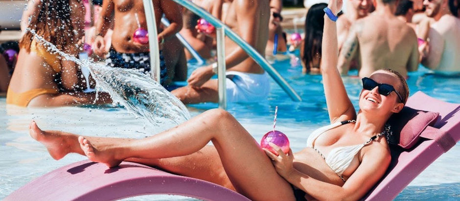 The Best Beach Clubs in Dubai for an Unforgettable Experience