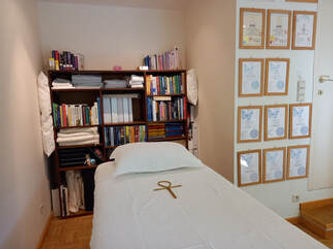 praktijk-voor-energetische-therapie-foto-tafel.jpg