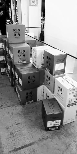 Pop Up Store RSRV / Mumm