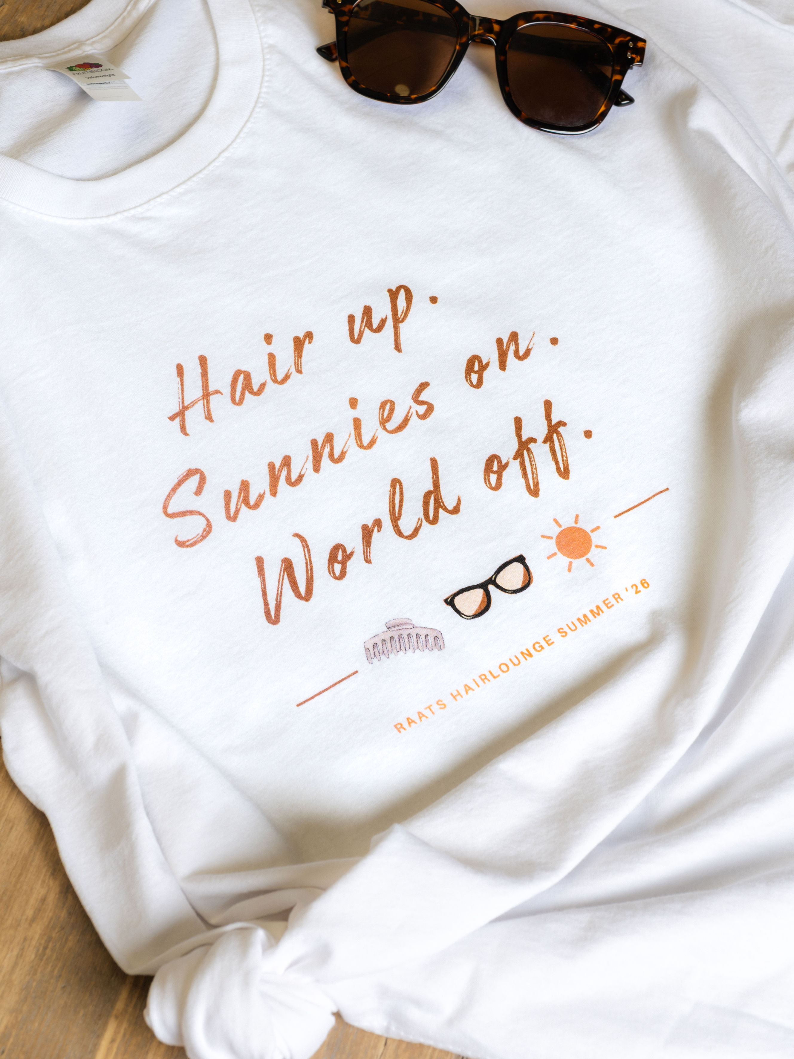 T-shirt - Hair up