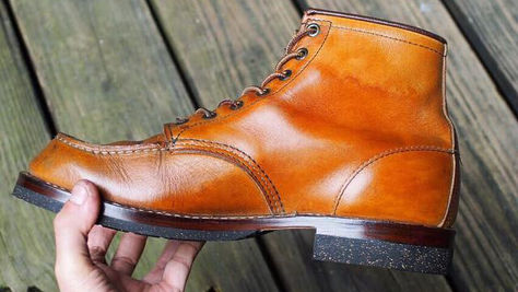 < Bench-Re-Built: Red Wing 875>