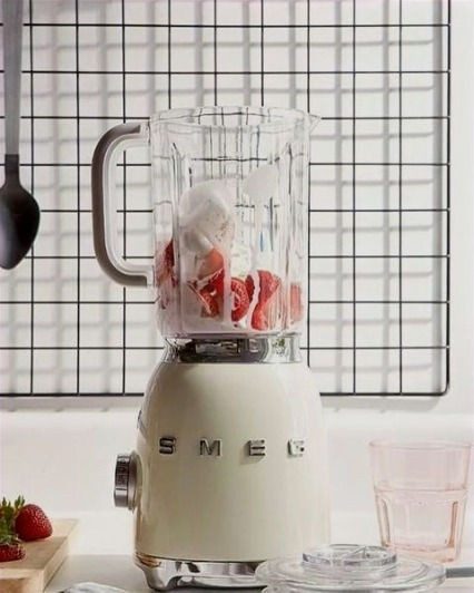 Thumbnail: SMEG 50’s Retro Style Blender, Cream