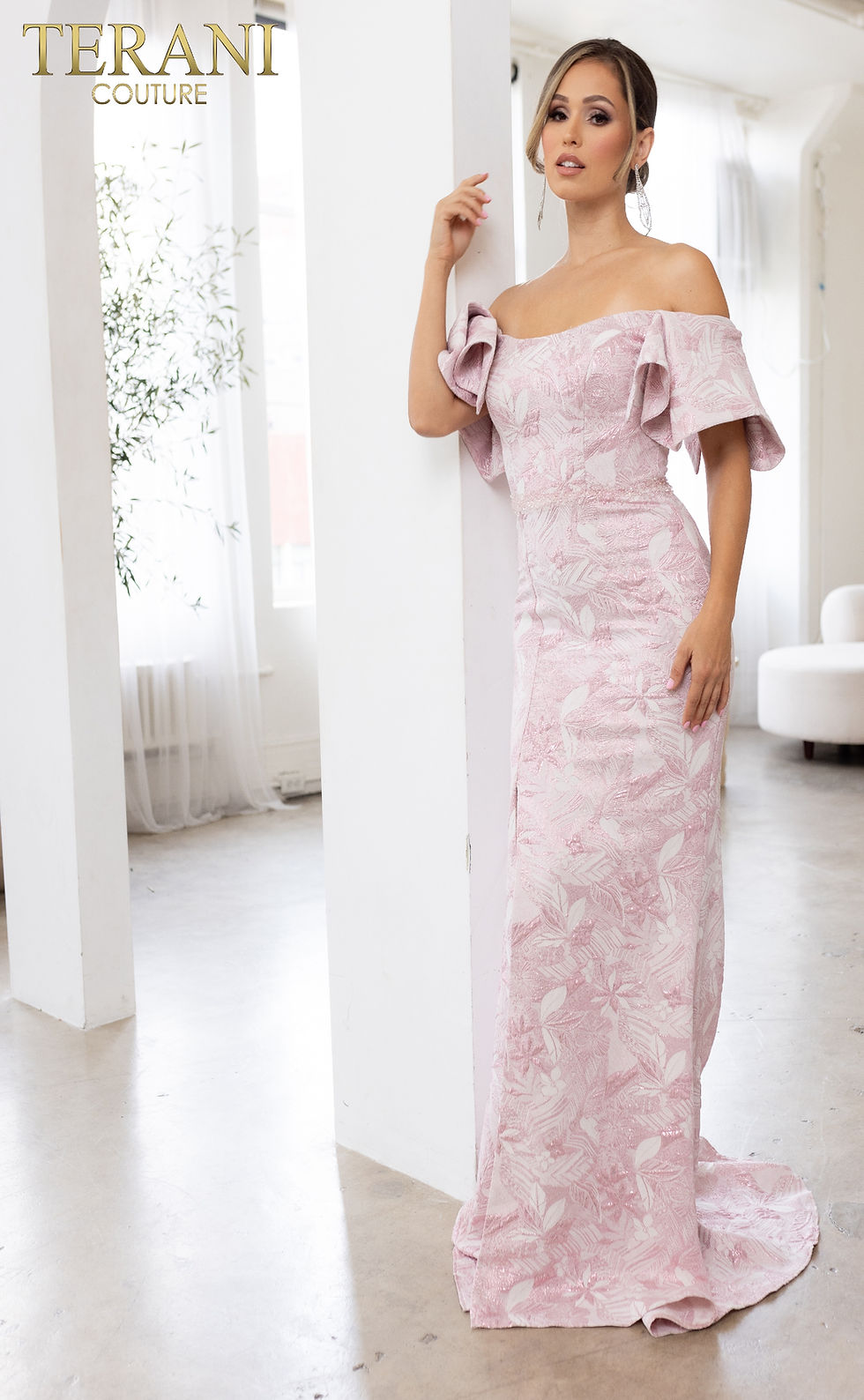 Thumbnail: TERANI COUTURE