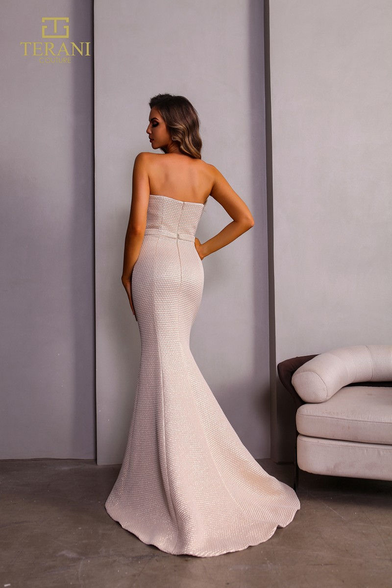Thumbnail: TERANI COUTURE