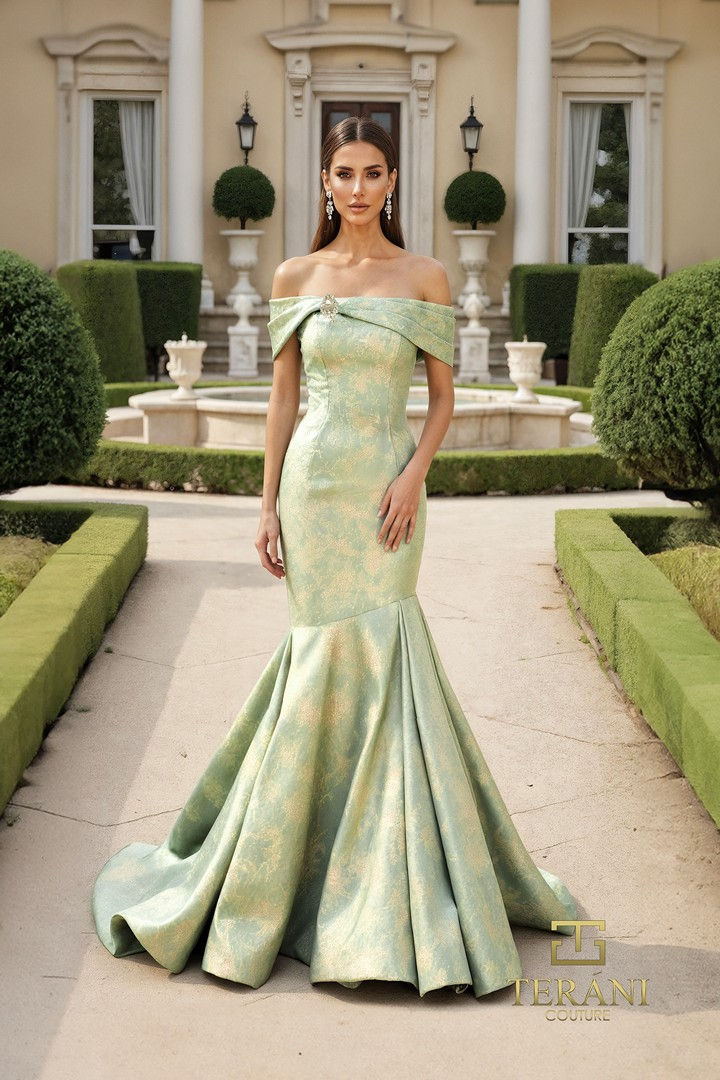 Thumbnail: TERANI COUTURE