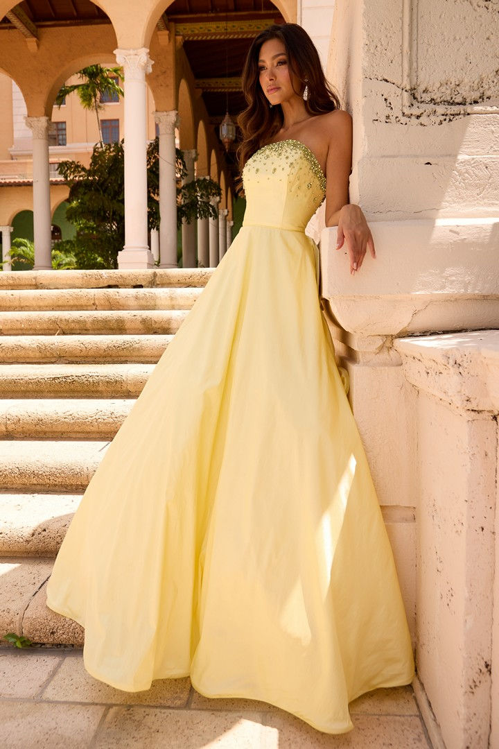 Thumbnail: Ava Presley