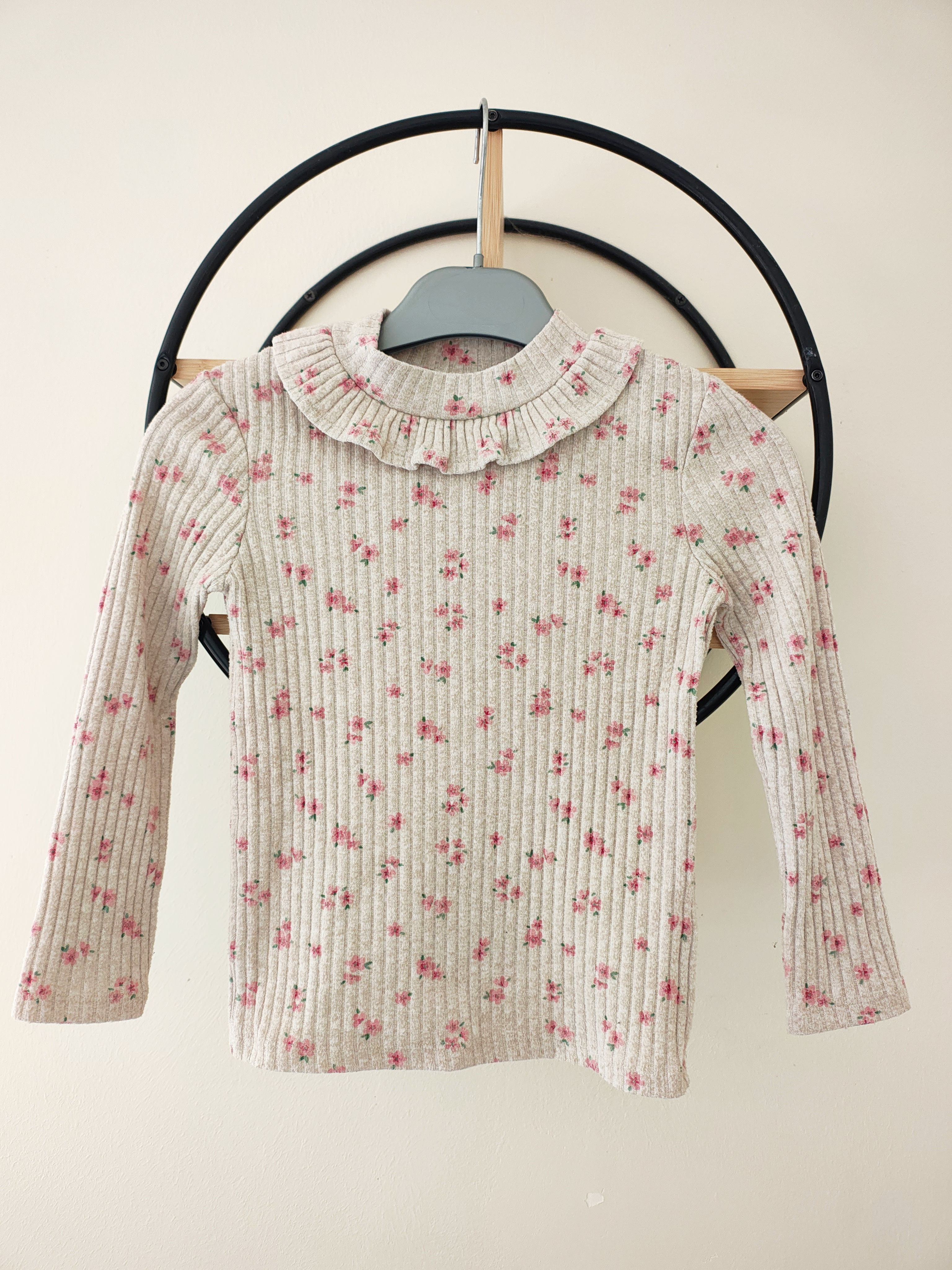 6 ans Teeshirt côtelé ( étiquette coupée)