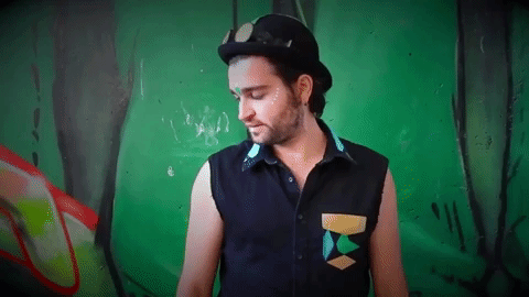 Gaia'Z - Tom gif.gif