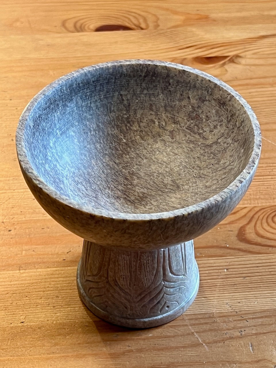 Miniaturbild: Räucherkelch Speckstein SURAT