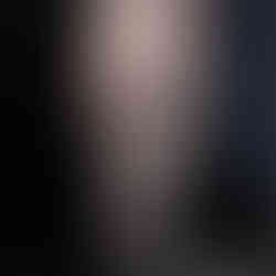 LOZ TATTOO Tatouage réaliste : hommage à Jurassic Park en noir et gris