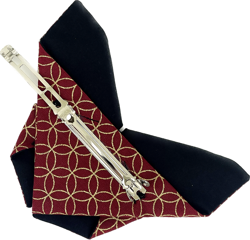 Thumbnail: Grande barrette papillon Origami tissu japonais rouge motif géométrique doré