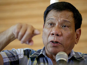 Presidente filipino: "Si eres corrupto, te voy a buscar y te echaré del helicóptero"