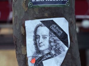 Voltaire protagoniza un renacimiento reconvertido en heraldo de la libertad de prensa